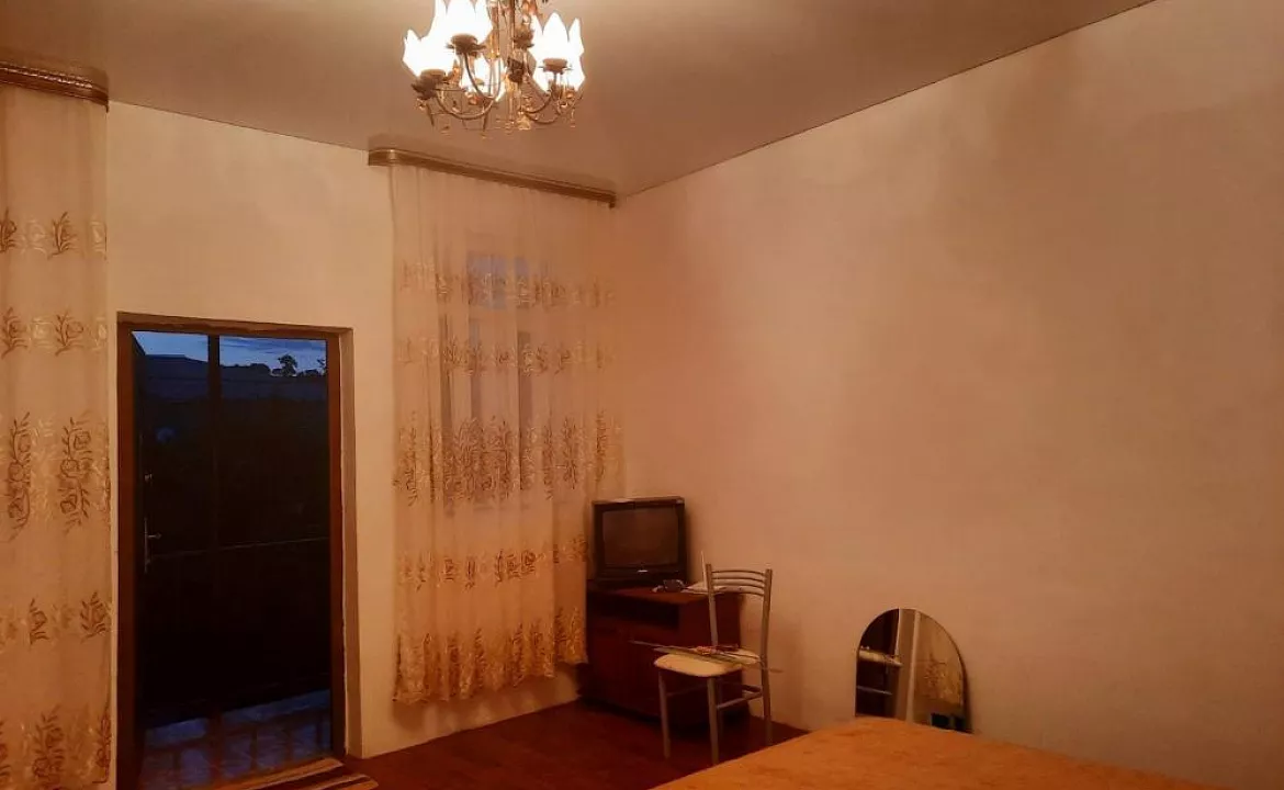 2-х местный . Частный сектор ул. Имама Шамила, 59. Сухум