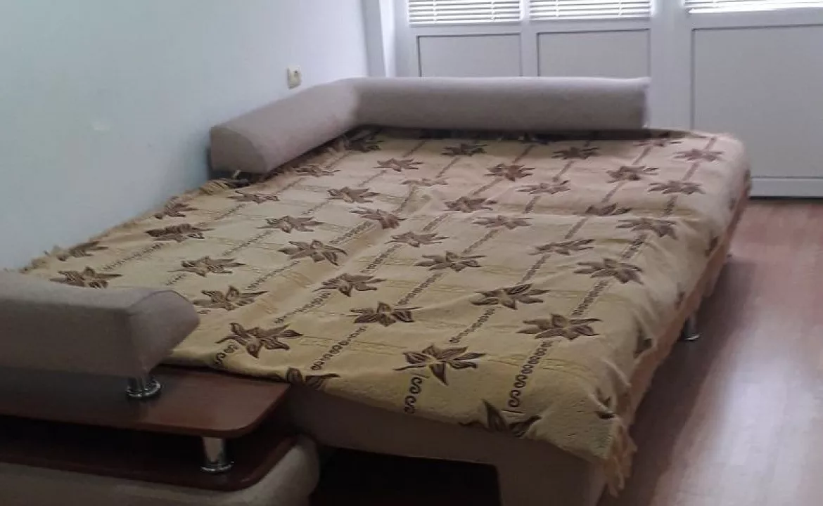 Однокомнатная квартира под ключ. Квартира в многоквартирном доме однокомнатная Агрба 58. Гудаута