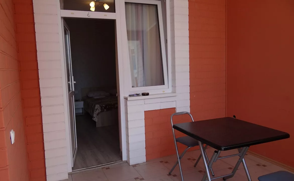 Комната с лоджией. Гостевой дом "Натали" - Геленджик. Геленджик