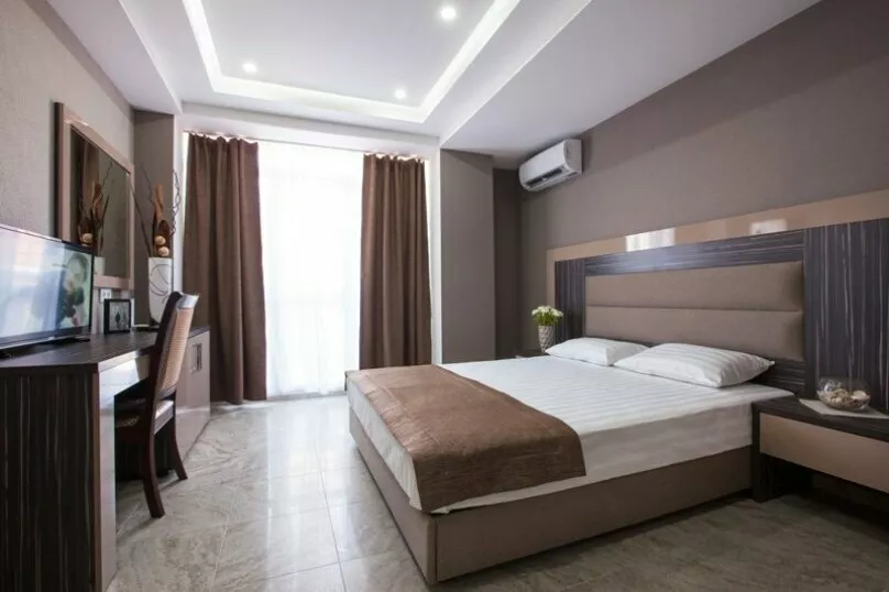 . Гостиница "Парк Авеню". Кореиз