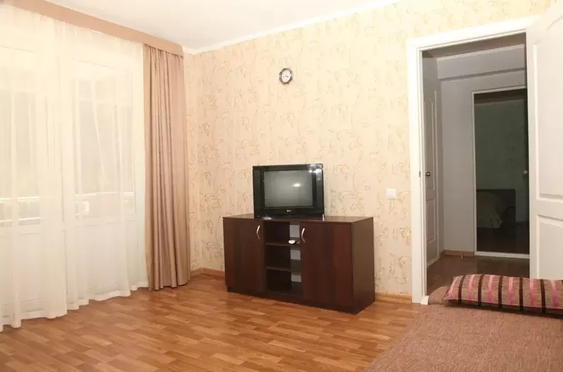 2-комнатный + лоджия. Гостевой дом Эйлат. Партенит