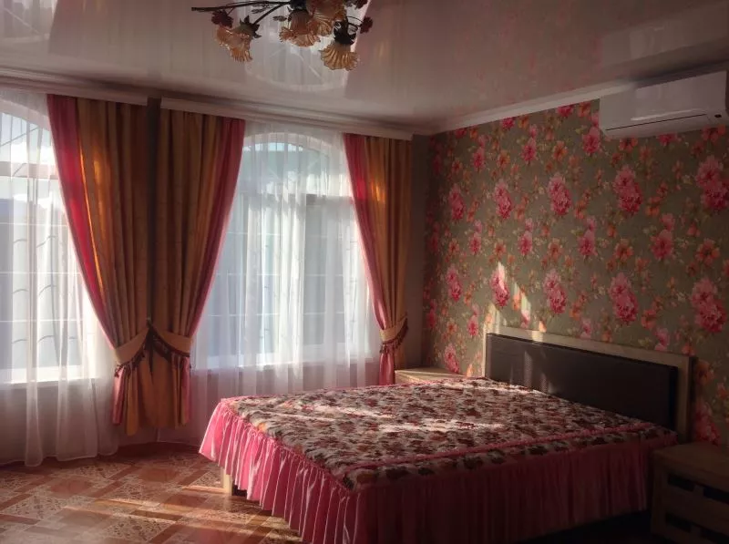 Люкс. Гостевой дом "Роман". Чайка