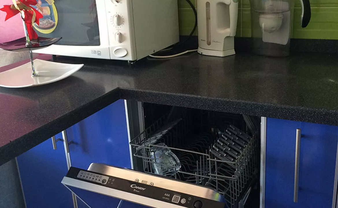 Семейный Люкс на первой линии. Квартира в многоквартирном доме Аппартаменты «Премьера». Чайка