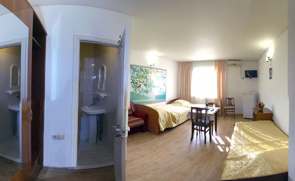 3-х местный номер . Гостевой дом "Семейный отдых" - Витязево. Витязево