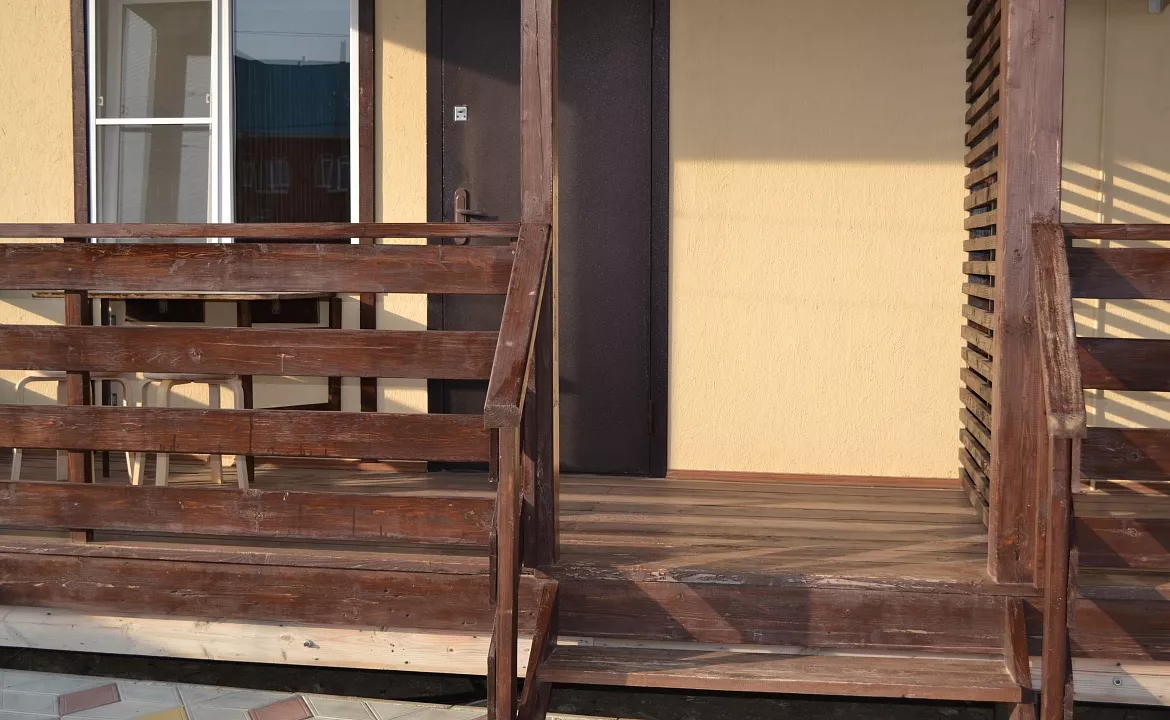 Четырехместный номер с видом во двор.. Гостевой дом Морской бриз - Кучугуры. Кучугуры Четырехместный номер с видом во двор.. Гостевой дом Морской бриз - Кучугуры. Кучугуры