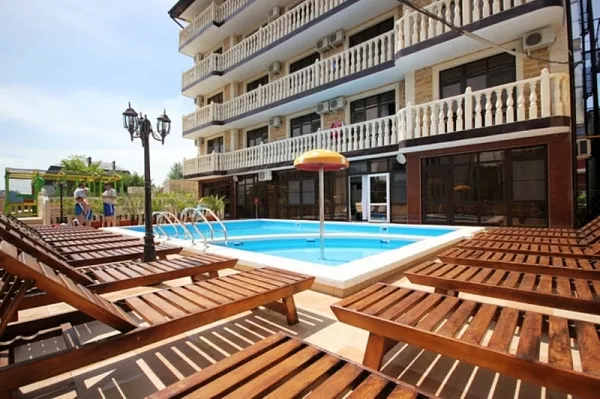 . Гостиница "ATLAS" . Верхнее Джемете