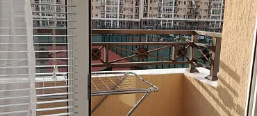 Квартира в многоквартирном доме Студия с мини-кухней и балконом 