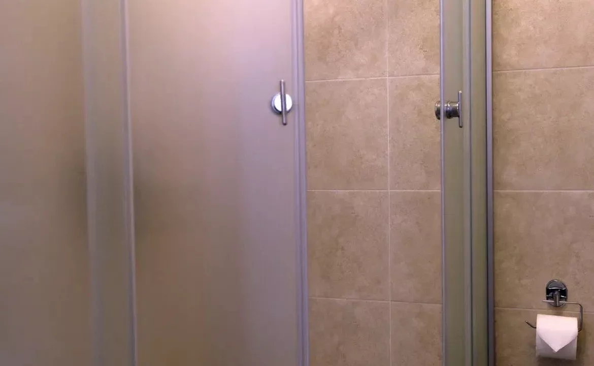 2-х местный номер с балконом на первом этаже. База отдыха "Скурча". Сухум