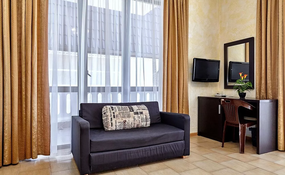 З-х местный с балконом. Гостевой дом "ВИКТОРИЯ". Геленджик З-х местный с балконом. Гостевой дом "ВИКТОРИЯ". Геленджик