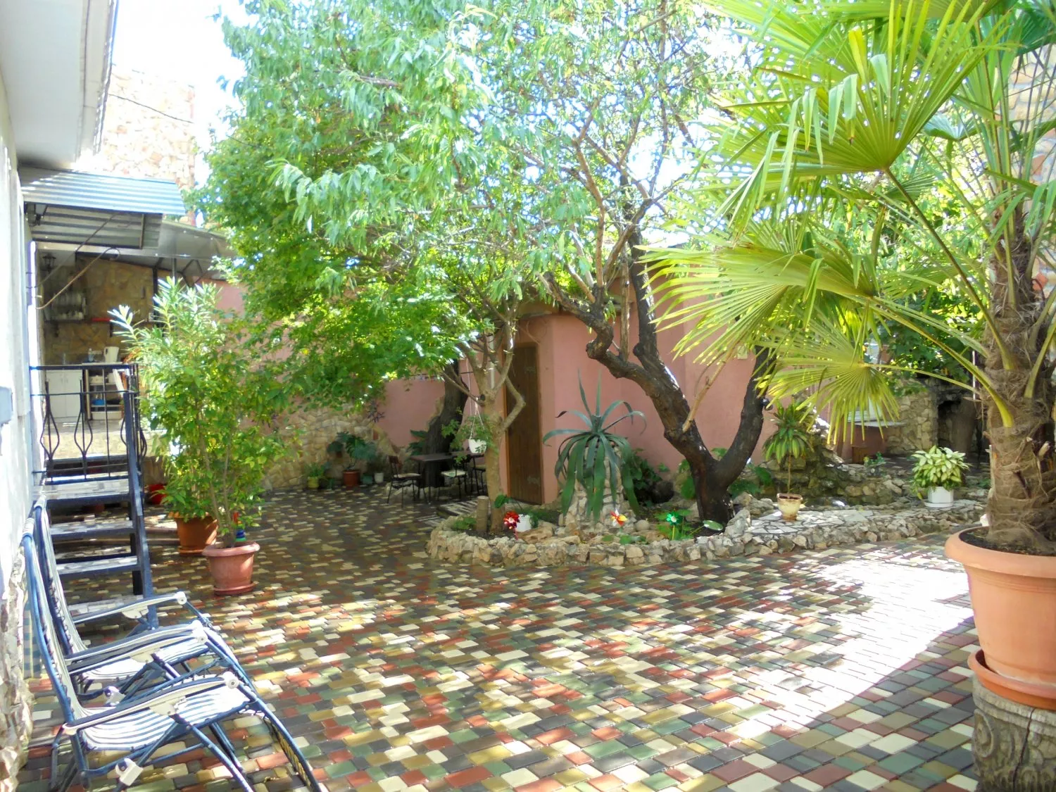 . Дом под ключ  Уютный домик с террасой на 2-5 человек.. Феодосия