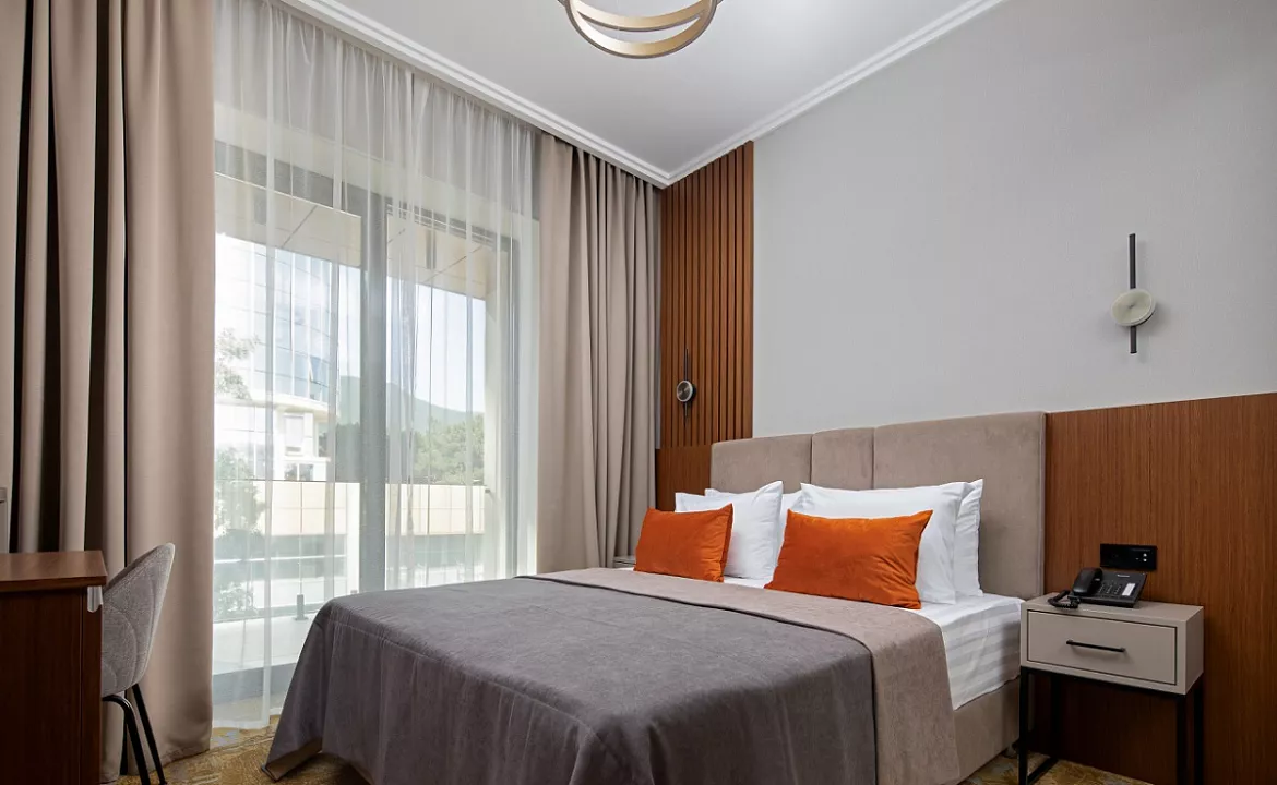 Стандарт 2-местный с видом на бассейн. Отель «Атмосфера»- Геленджик. Геленджик