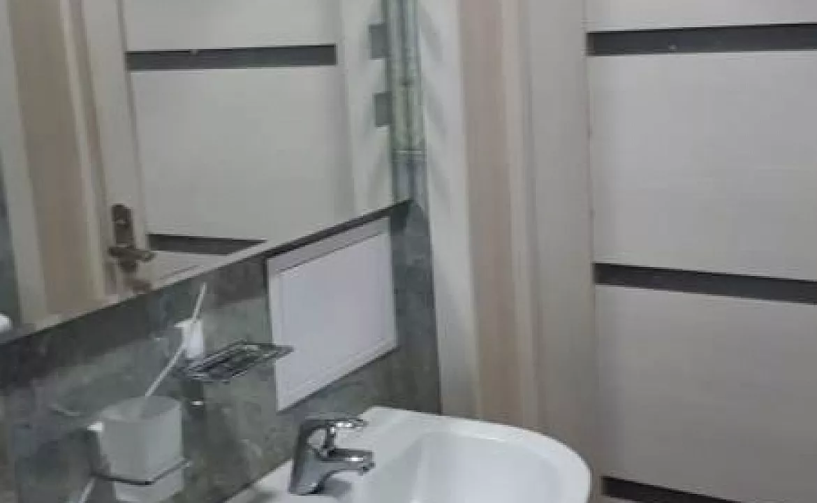 Квартира. Квартира в многоквартирном доме 1-комнатная Березовая, 28/1. Красная Поляна