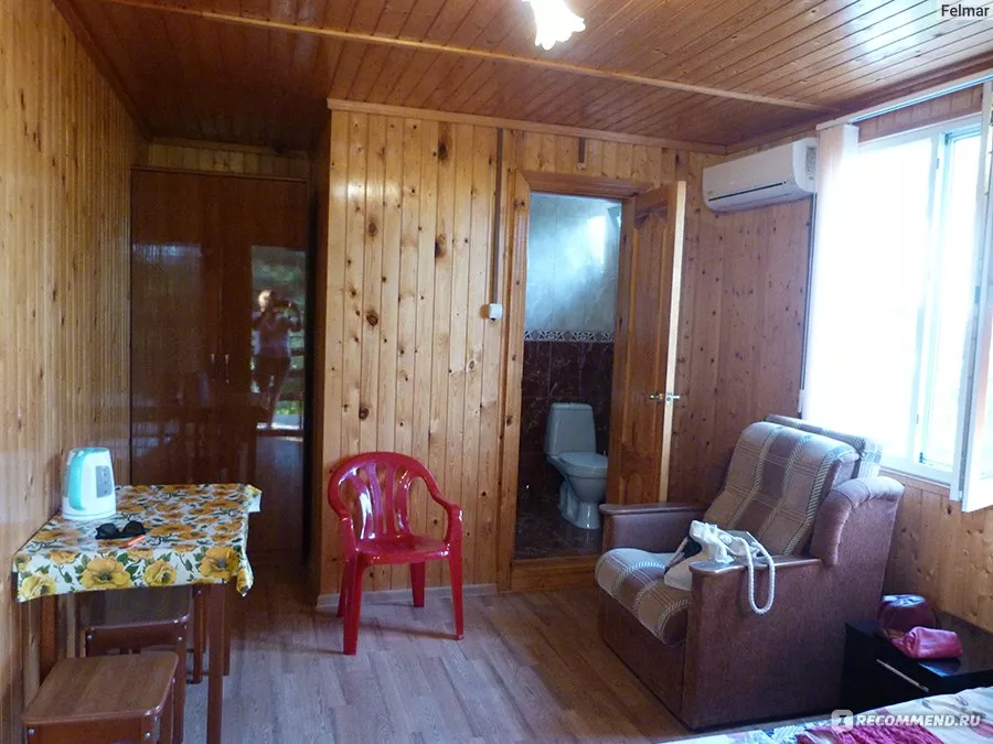 . Гостевой дом «На Мира 42». Криница