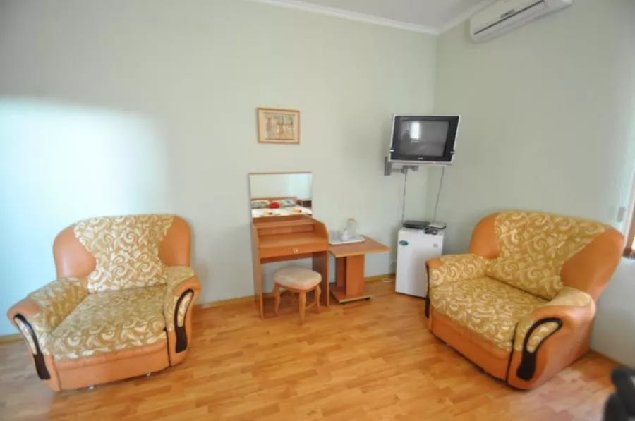 . Гостиница "Приморская+" . Лазаревское