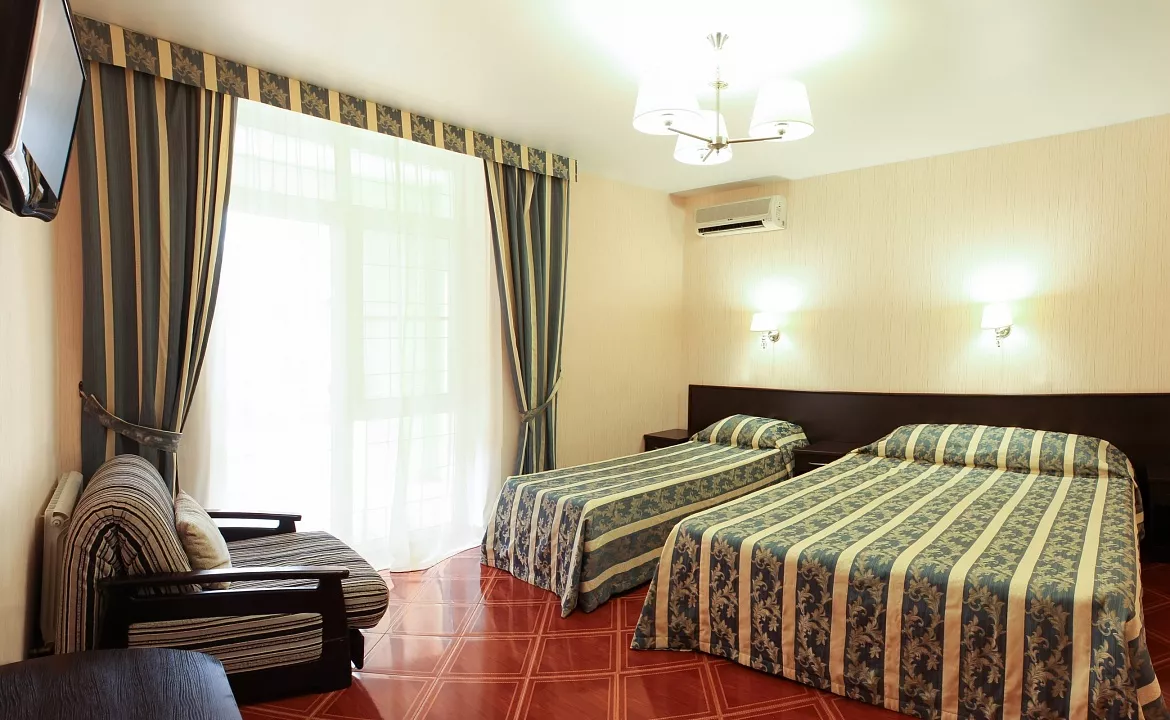 3-х местный номер . Отель "Константинополь". Витязево