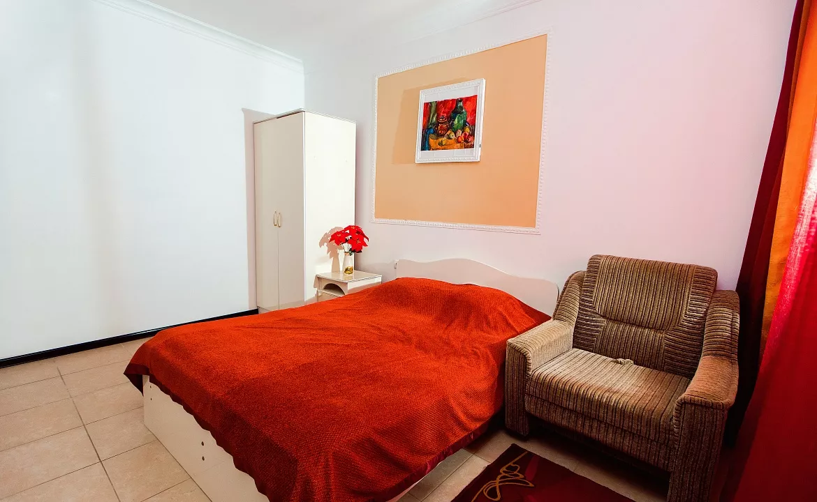 Двухкомнатный четырехместный стандарт. Гостиница Ольга. Геленджик