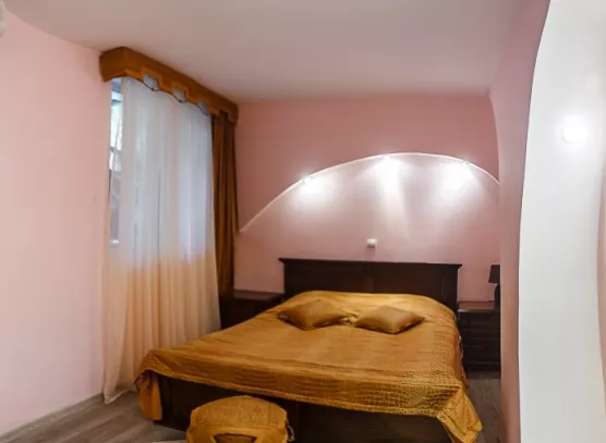 Люкс № 5 2-х комнатный с двориком. Гостиница «Аллигатор». Кореиз