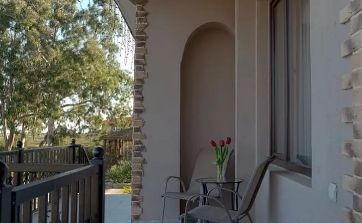 2-х местный номер с балконом на первом этаже. База отдыха "Скурча". Сухум