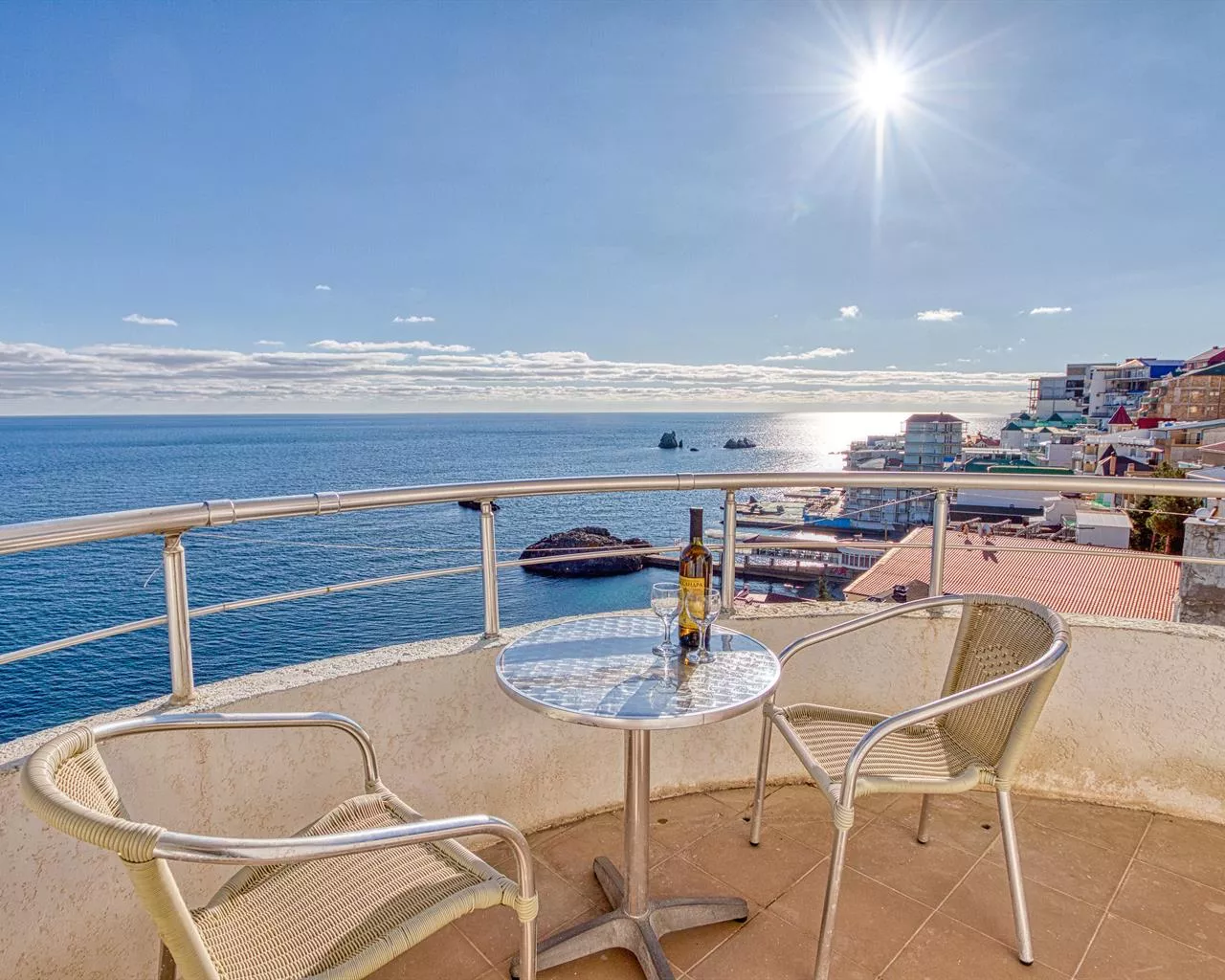 . Отель «Интер». Утёс