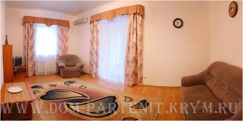 2-комнатные аппартаменты , 1-2 этаж. Гостевой дом Гостиный дом "Партенит". Партенит