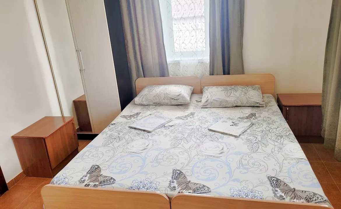 Двух местный номер категории комфорт. Гостевой дом Aleksa. Кабардинка