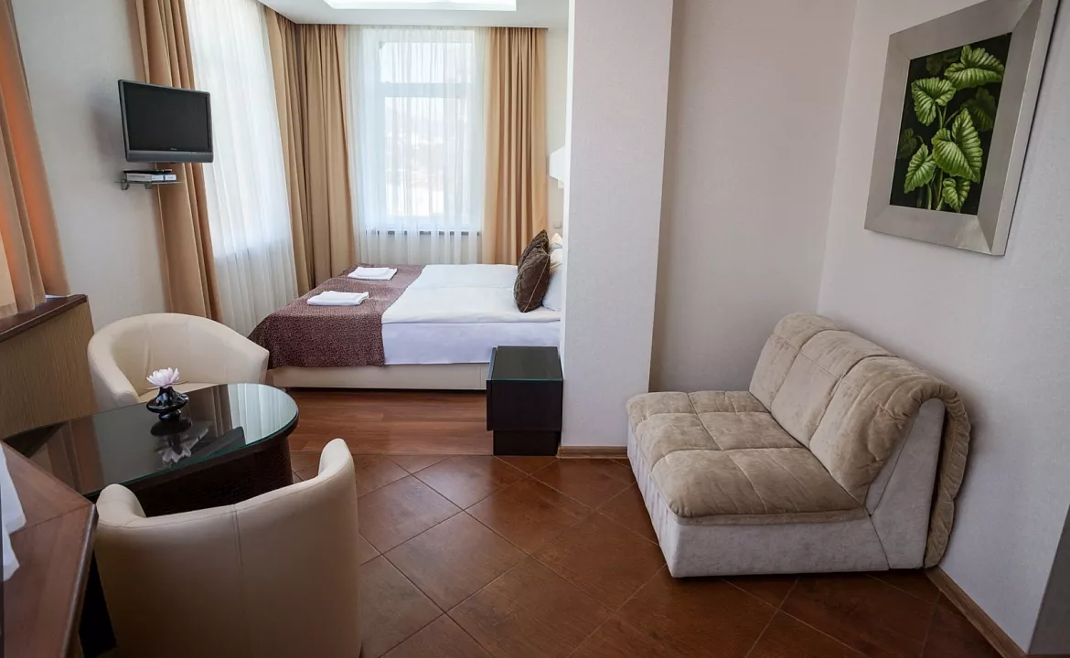 3-х местный стандарт. Отель "Гранд Флер". Форос