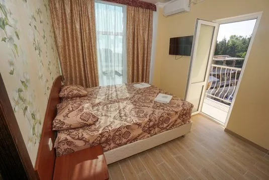 Стандарт 4-х местный. Отель "Малахит". Адлер Стандарт 4-х местный. Отель "Малахит". Адлер