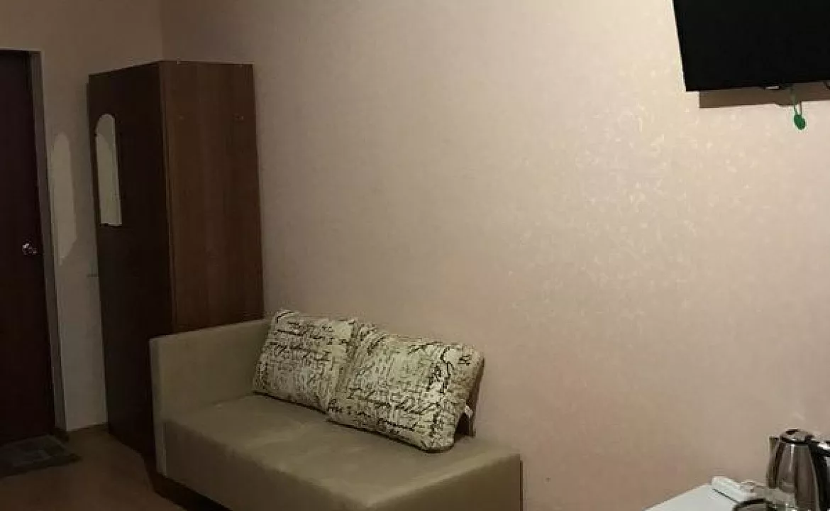 3-х местный номер Стандарт. Гостевой дом "Нэва". Адлер