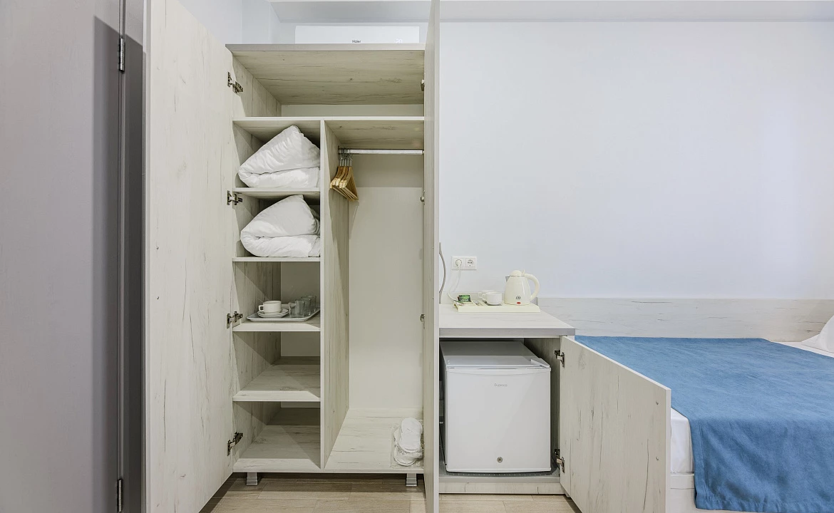 семейный трехместный. Отель отель Авис. Криница