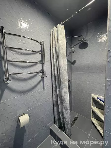 Номер Люкс 4х местный 2-х комнатный с террасой. Вилла Лирань. Головинка