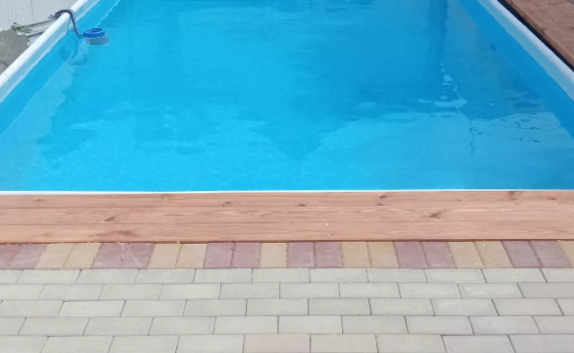 Комната на 5  человек с удобствами. Гостевой дом Семейный пансион. Геленджик Комната на 5  человек с удобствами. Гостевой дом Семейный пансион. Геленджик