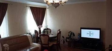 Квартира в многоквартирном доме Трёхкомнатная квартира