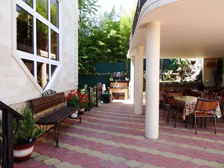 . Гостиница "Милана". Лазаревское