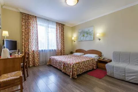 2-х местный номер Стандарт. Отель «Роза Ветров». Архипо-Осиповка