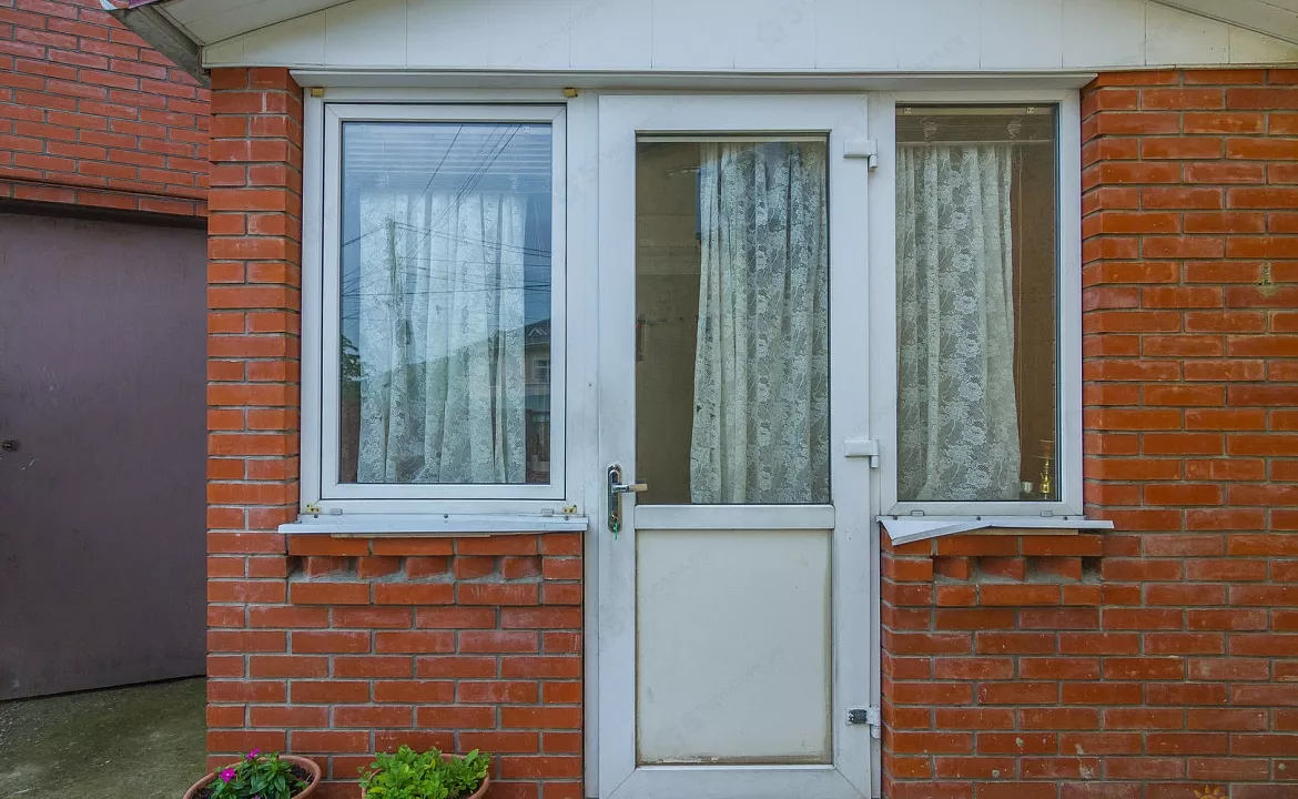 Семейный 4х местный. Гостевой дом "Бриз" - Небуг. Небуг