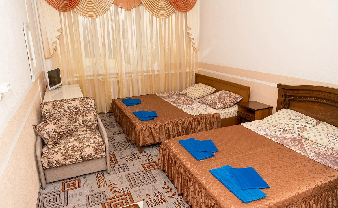 Пятиместный номер класса стандарт со всеми удобствами. Гостевой дом "Ника" - Анапа. Анапа Пятиместный номер класса стандарт со всеми удобствами. Гостевой дом "Ника" - Анапа. Анапа