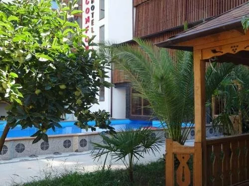 . Отель "КОМФОРТ". Сухум