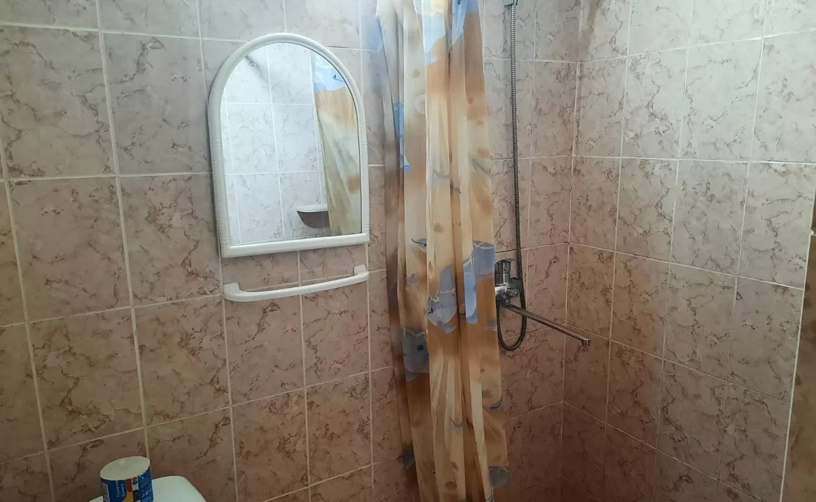 4-х местный с удобствами в номере. Гостевой дом Светлана на Алычевом. Лоо 4-х местный с удобствами в номере. Гостевой дом Светлана на Алычевом. Лоо