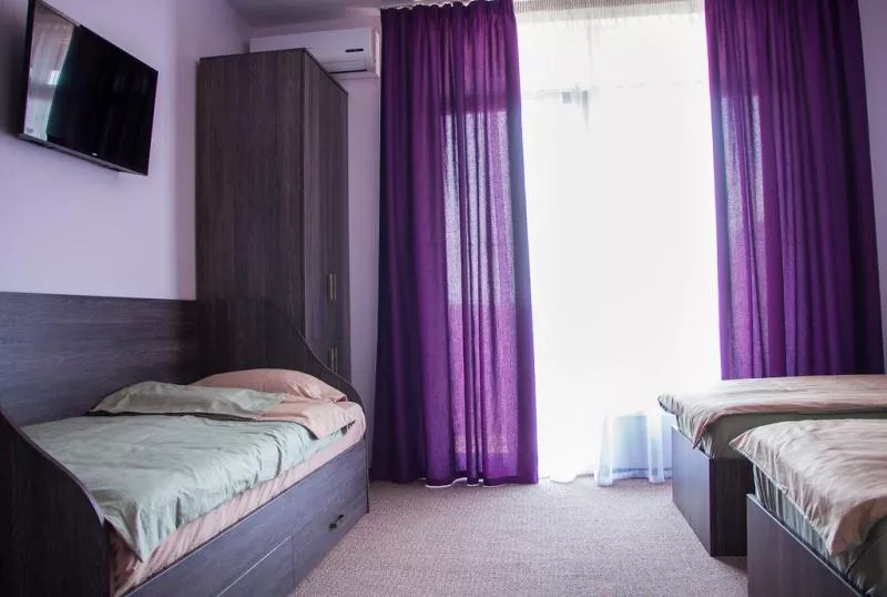 Делюкс. Гостевой дом Gold House. Туапсе