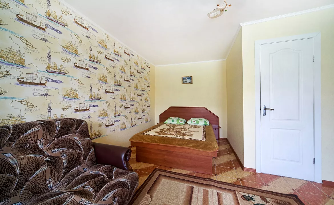 Номер полулюкс. Гостевой дом «Парадиз». Симферополь