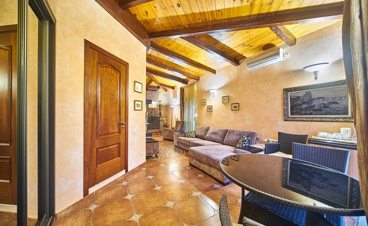 Коттедж с камином. Гостевой дом "KuprInn". Балаклава Коттедж с камином. Гостевой дом "KuprInn". Балаклава