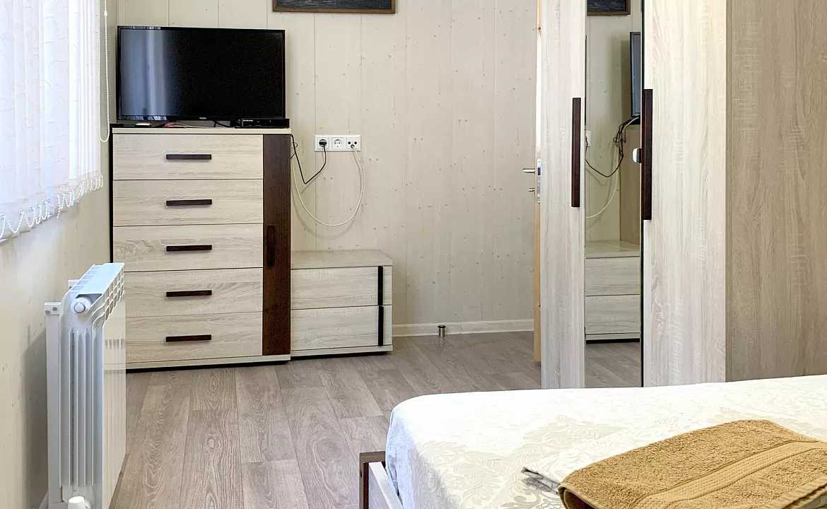 Семейный двухкомнатный номер с кухней и верандой. Гостевой комплекс "Буэнос Диас". Совет-Квадже