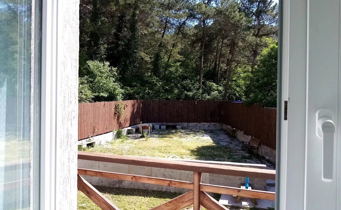 2 х - 3 х местный номер с балконом(люкс) . Гостевой дом Кантри. Дивноморское