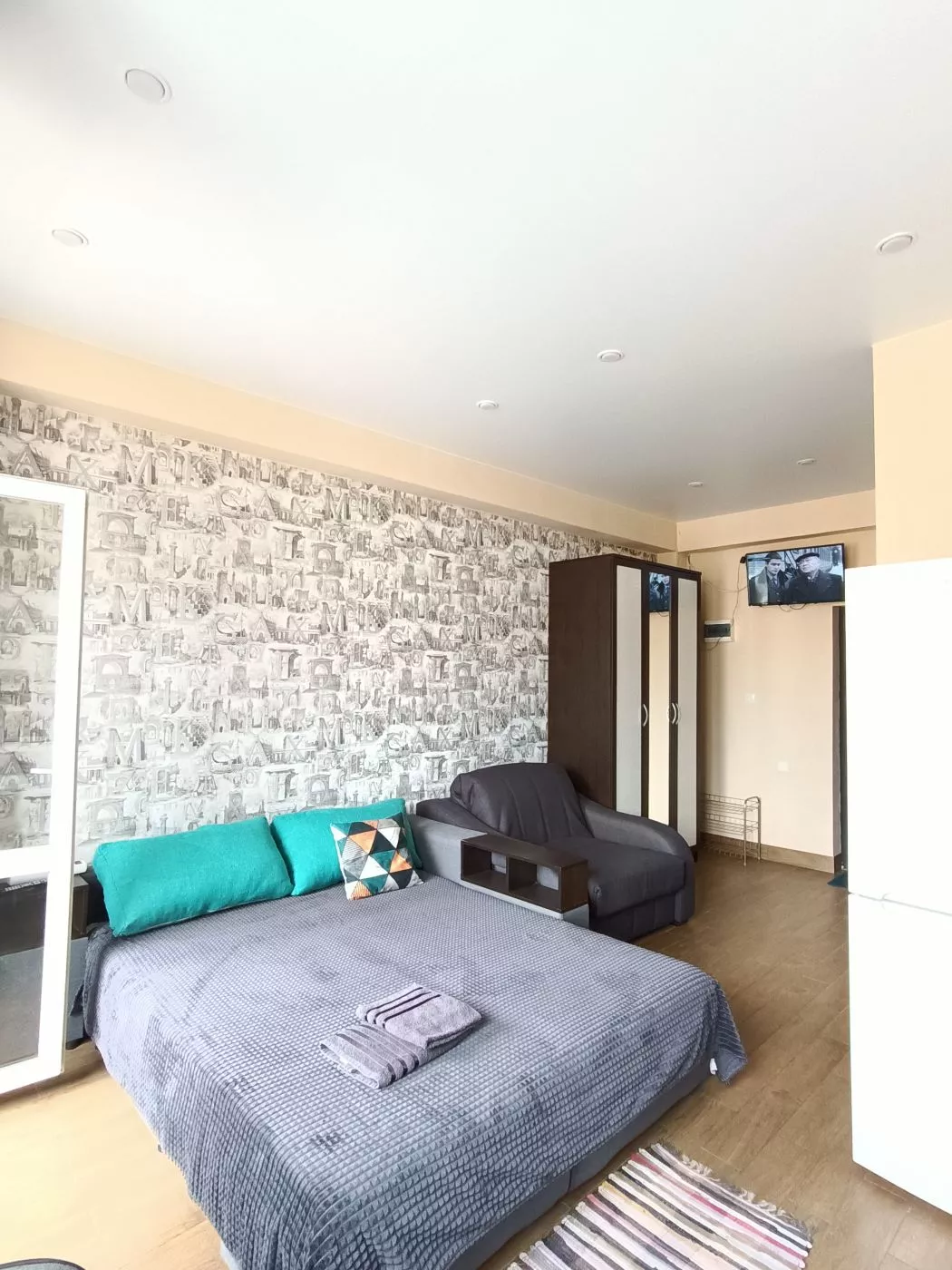 . Квартира в многоквартирном доме Квартира под ключ с балконом в элитном ЖК СЕМЕЙНЫЙ . Лазаревское