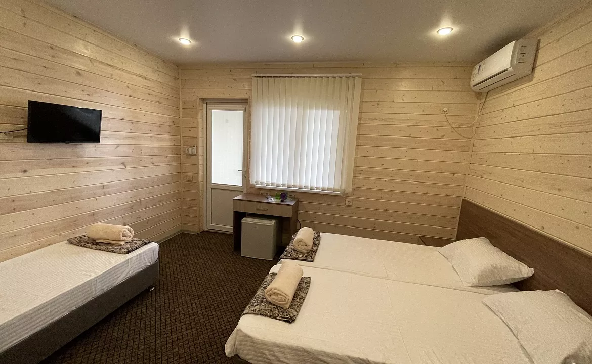 Классический номер. Гостевой дом «Волна». Лазаревское Классический номер. Гостевой дом «Волна». Лазаревское