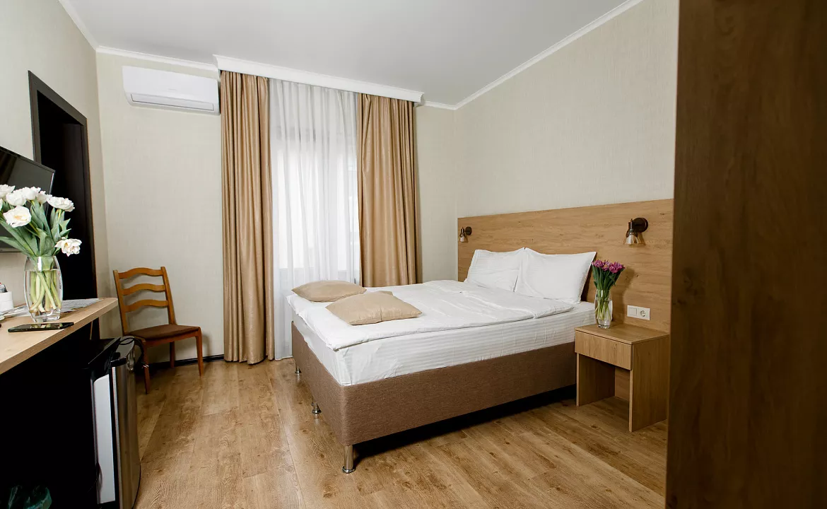 Семейный (двухкомнатый). Отель "Времена года". Адлер