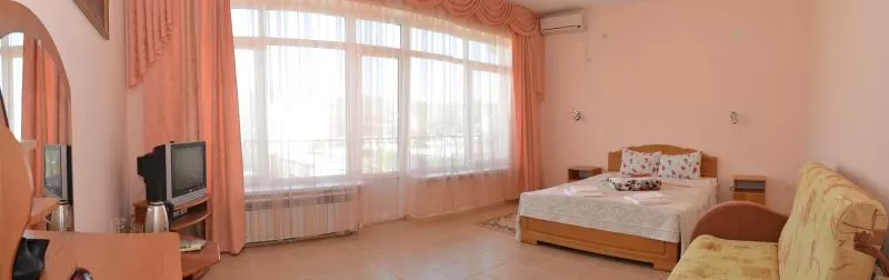 1-комнатный 2-местный улучшенный (с балконом). Гостевой дом Казацкий дом "В гостях у Есаула". Судак 1-комнатный 2-местный улучшенный (с балконом). Гостевой дом Казацкий дом "В гостях у Есаула". Судак