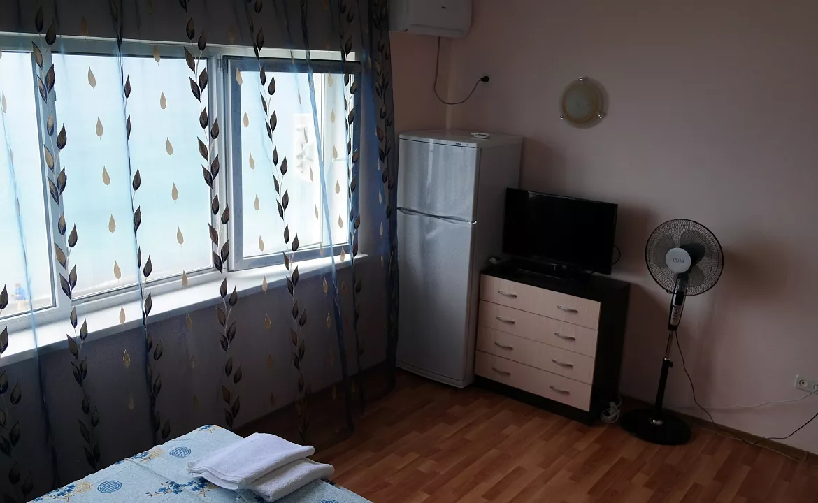 «Люкс» с  балконом (S =10 м2) с видом на море. Гостевой дом Эдем в Волконке. Лазаревское