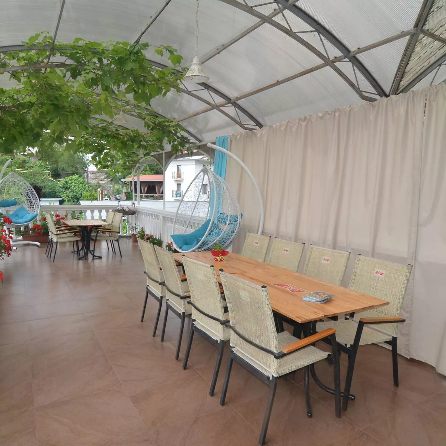 . Гостевой дом "Лаура". Лазаревское