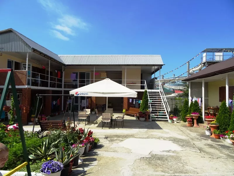 . Гостевой дом "Гермес" в Лермонтово        . Лермонтово